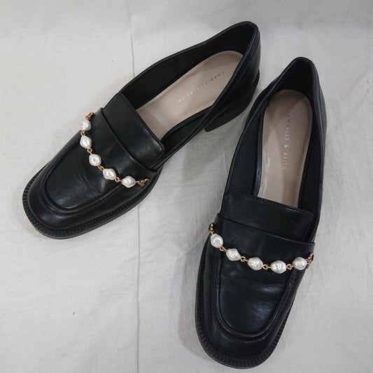 チャールズアンドキース charles&keith ローファー ローファー CHARLES＆KEITH チャールズアンドキース ビーズド ペニーローファー Beaded Penny Loafers - 無地 黒 / ブラック / black レディース USED 古着 中古 50121094
