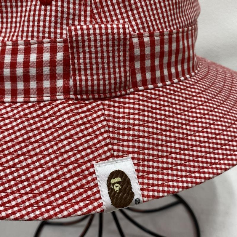 アベイシングエイプ A BATHING APE 帽子 ハット マルチ ギンガムチェック バケットハット - チェック X ワンポイント X ロゴ、文字 赤 / レッド / red X 白 / ホワイト / white メンズ USED 古着 中古 50121348