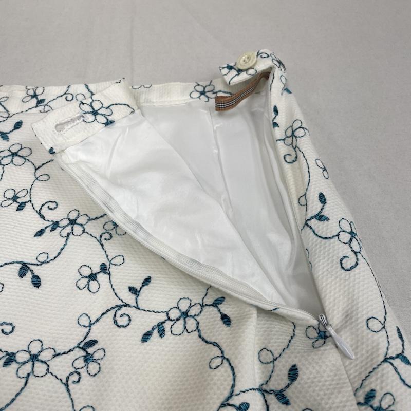 バーバリーズ BURBERRYS スカート ひざ丈スカート Burberrys BLUE LABEL 総柄 花柄 刺繍 台形 スカート ひざ丈 タイト 38 刺繍 X 花柄 X 総柄 白 / ホワイト / white レディース USED 古着 中古 50121429