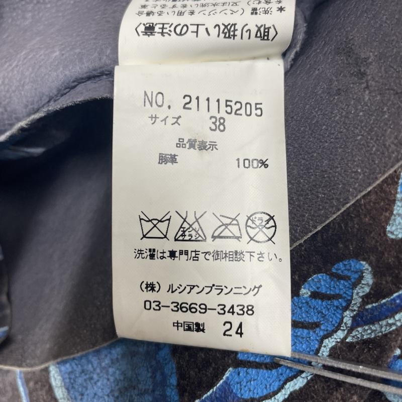シェビニオン CHEVIGNON ジャケット、上着 ジャンパー、ブルゾン 蝶 総柄 バタフライ プリント レザー シャツ ジャケット ブルゾン ボタン 豚革 21115205 38 総柄 X プリント 黒 / ブラック / black X 青 / ブルー / blue メンズ USED 古着 中古 50121443