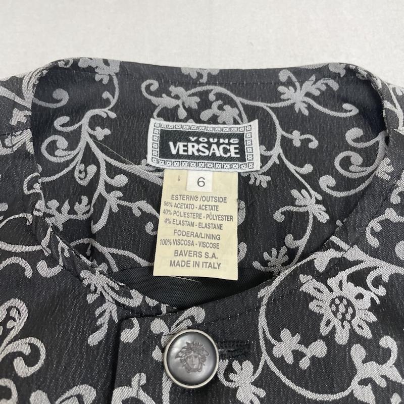ヴェルサーチ VERSACE ベスト ベスト キッズ ベスト ジレ ジャケット ボタン 前開き 総柄 花柄 子供服 サイズ6 6 総柄 黒 / ブラック / black ボーイズ USED 古着 中古 50121692