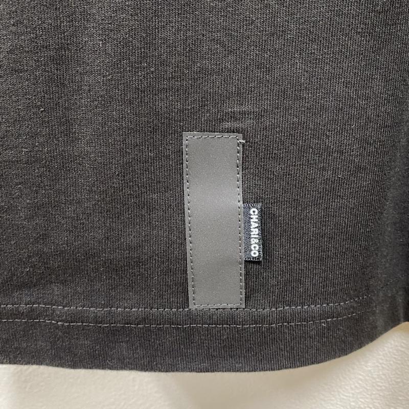 チャリアンドコー CHARI&CO Tシャツ 長袖 GOTHAM PKT L/S TEE 天竺 7.7oz ゴッサムロゴ ポケット L ワンポイント X ロゴ、文字 X 刺繍 黒 / ブラック / black X 白 / ホワイト / white メンズ USED 古着 中古 50121934