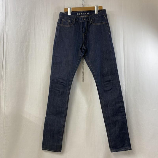 デンハム DENHAM パンツ デニム、ジーンズ denham point carrot fit INDIGOBLUE デニムパンツ W24 L32 28インチ 刺繍 X ワンポイント インディゴ / インディゴ / Indigo メンズ USED 古着 中古 50122101