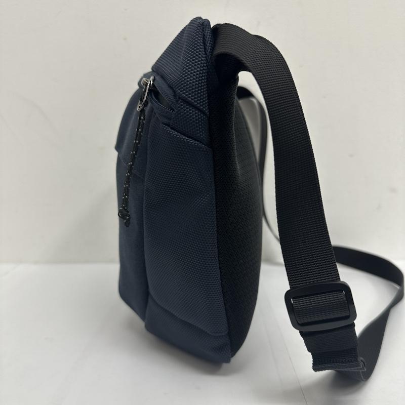 マッキントッシュ フィロソフィー MACKINTOSH PHILOSOPHY ショルダーバッグ ショルダーバッグ H1121-560-29 メッセンジャー 斜め掛け - 紺 / ネイビー / navy メンズ USED 古着 中古 50122353