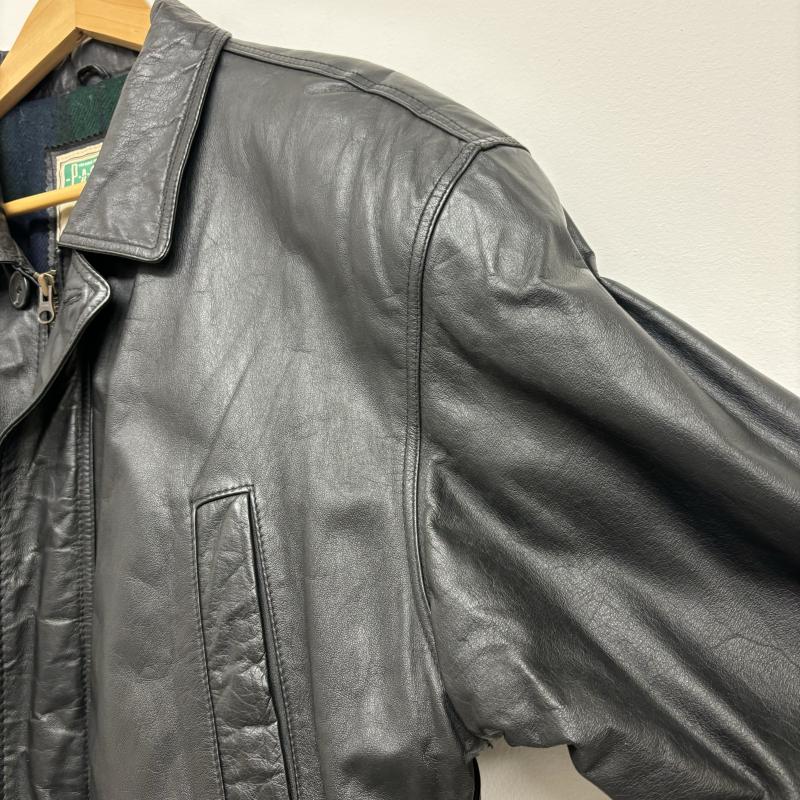 レザー レザー コート コート一般 パチャ Pacha レザーアウター 裏地 タータンチェック L メンズ USED 古着 中古 50123452