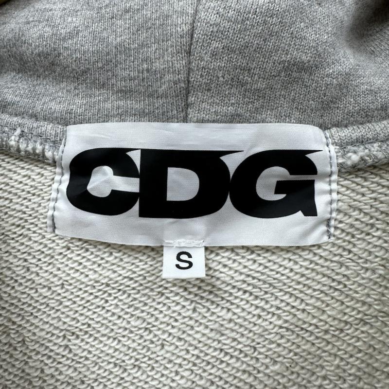 コムデギャルソン COMME des GARCONS パーカー 長袖 AD2020 CDG ロゴ プリント ジップ アップ パーカー SZ-T043 S 灰 / グレー / gray メンズ USED 古着 中古 50124008