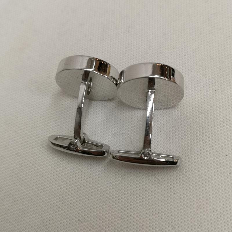 バーバリーブラックレーベル BURBERRY BLACK LABEL ファッション小物 ファッション小物 シェル ロゴ カフス - 銀 / シルバー / silver color メンズ USED 古着 中古 50124096