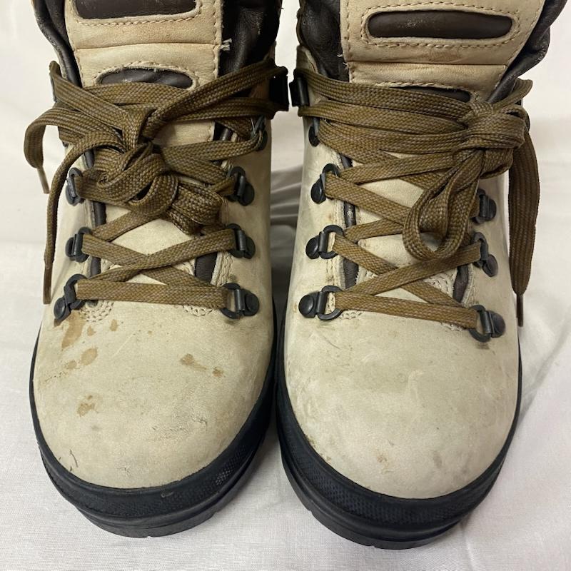 ティンバーランド Timberland アウトドアシューズ アウトドアシューズ world hiker トレッキングブーツ 68015 7M/25cm 25.0cm ロゴ、文字 ベージュ / ベージュ / beige X 灰 / グレー / gray メンズ USED 古着 中古 50124325