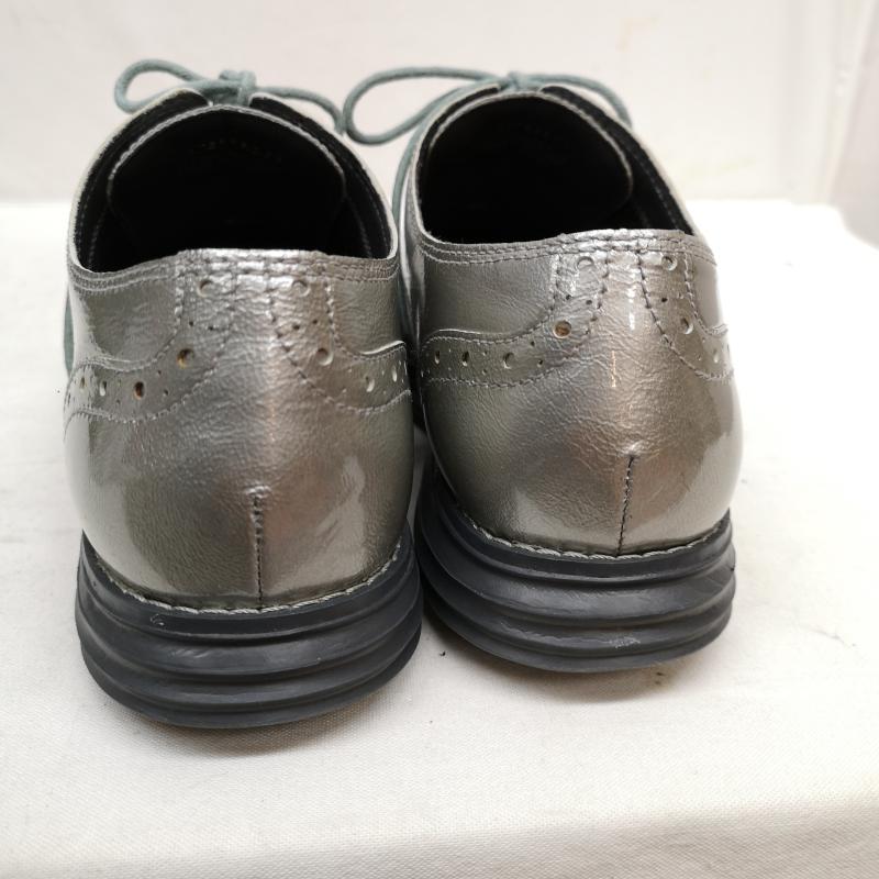 コールハーン COLE HAAN 革靴 革靴 ウィングチップ エナメル ルナグランド 23.5cm 銀 / シルバー / silver color レディース USED 古着 中古 50125273