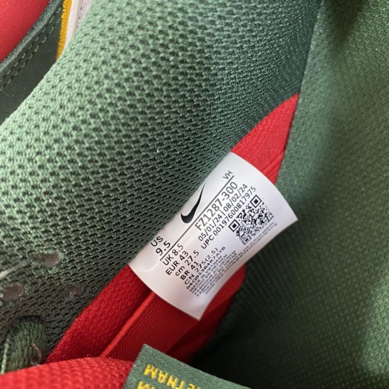 ナイキエスビー NIKE SB スニーカー スニーカー FZ1287-300 Nike SB Dunk Low PRM Seattle Supersonics/Fir and Fire Red US9.5/27.5cm US：9.5 ロゴ、文字 赤 / レッド / red X 緑 / グリーン / green メンズ USED 古着 中古 50125955