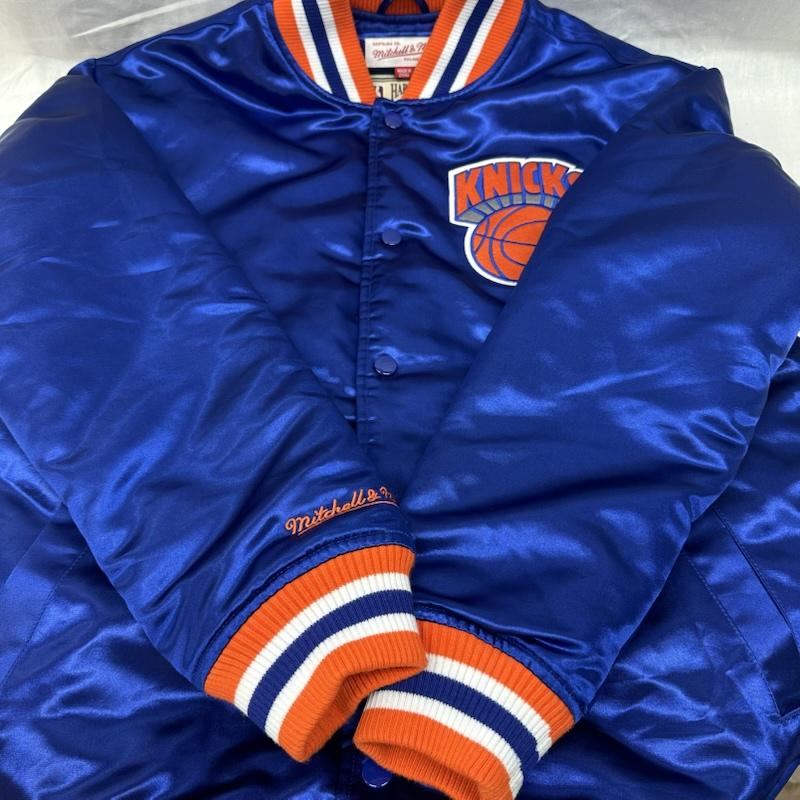 ミッチェルアンドネス Mitchell&Ness ジャケット、上着 ジャンパー、ブルゾン New York Knicks ニックス サテン スタジャン Satin Jacket M 青 / ブルー / blue X 橙 / オレンジ / orange X 白 / ホワイト / white メンズ USED 古着 中古 50126544
