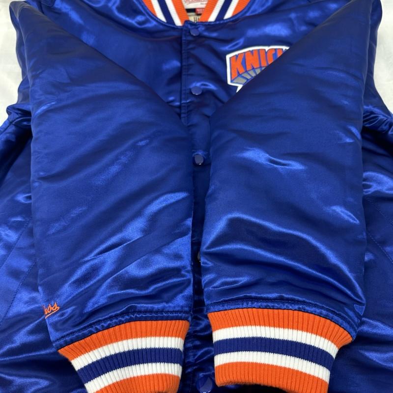 ミッチェルアンドネス Mitchell&Ness ジャケット、上着 ジャンパー、ブルゾン New York Knicks ニックス サテン スタジャン Satin Jacket M 青 / ブルー / blue X 橙 / オレンジ / orange X 白 / ホワイト / white メンズ USED 古着 中古 50126544
