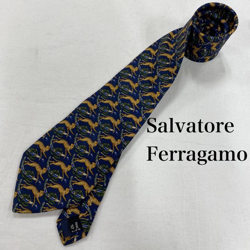 サルヴァトーレフェラガモ Salvatore Ferragamo ネクタイ ネクタイ シルク イタリア製 ヒョウ レオパード 総柄 - 総柄 X ヒョウ柄・レオパード柄 X アニマル柄 紺 / ネイビー / navy メンズ USED 古着 中古 50127065