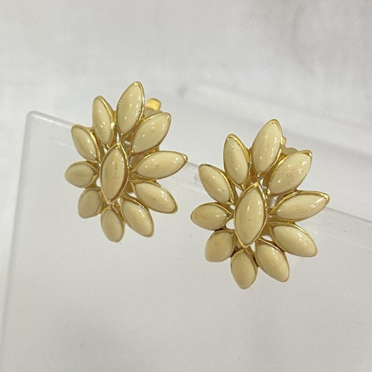 ニナリッチ NINA RICCI アクセサリー ピアス フラワーイヤリング ゴールド レトロイヤリング - 金 / ゴールド / gold color X 白 / ホワイト / white レディース USED 古着 中古 50127572