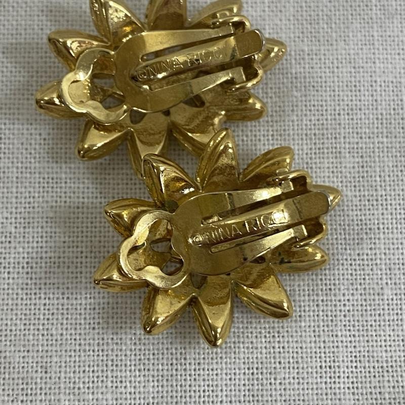 ニナリッチ NINA RICCI アクセサリー ピアス フラワーイヤリング ゴールド レトロイヤリング - 金 / ゴールド / gold color X 白 / ホワイト / white レディース USED 古着 中古 50127572