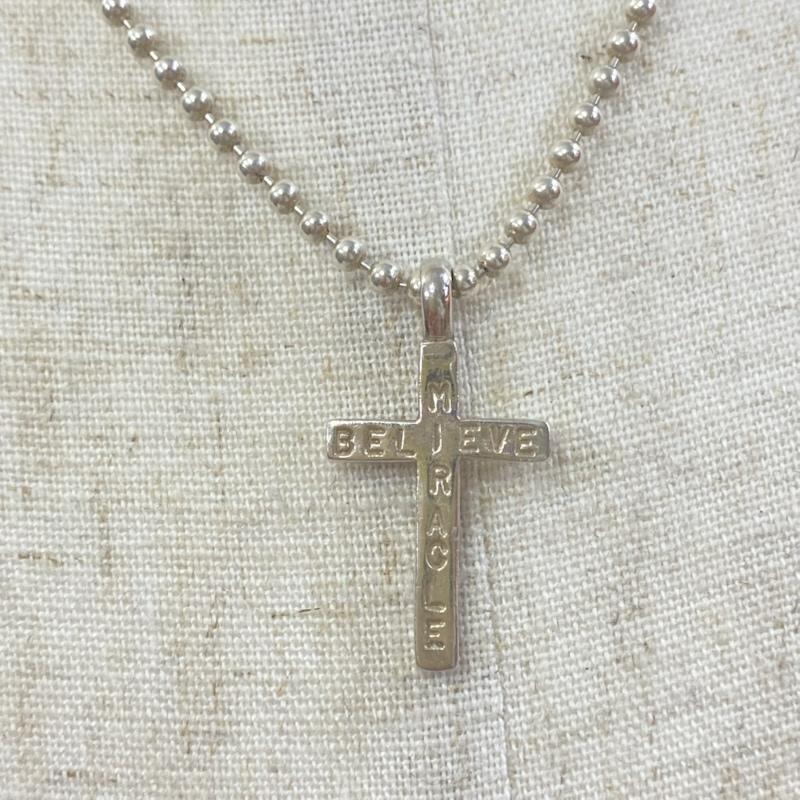 ビリーブインミラクル BELIEVEINMIRACLE アクセサリー ネックレス、ペンダント クロスペンダント SILVER刻印 十字架 ボールチェーン シルバー 11.5g 男女兼用 ユニセックス 銀 / シルバー / silver color メンズ USED 古着 中古 50127591