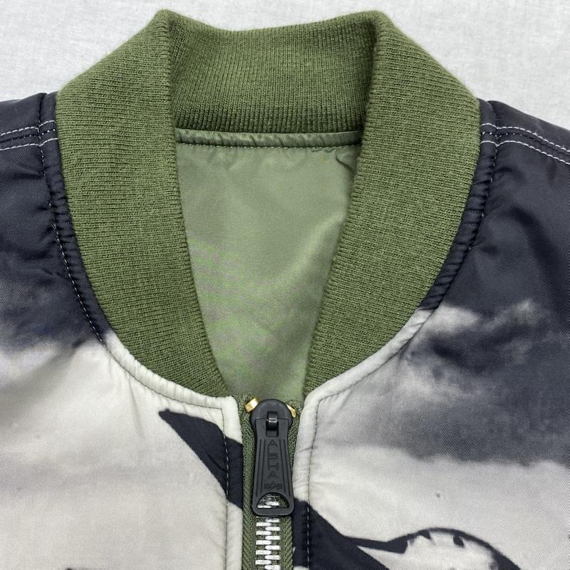 アルファ インダストリー Alpha Industries ジャケット、上着 フライトジャケット MA-1 フライトジャケット 0615-00-573-8335 フォトプリント TA0411-9003 リバーシブル 2WAY M 総柄 カーキ / カーキ / khaki メンズ USED 古着 中古 50127897
