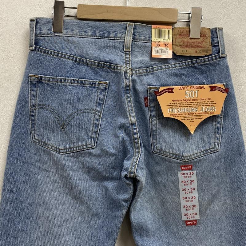 リーバイス Levi s パンツ デニム、ジーンズ デニム ジーンズ 501 コロンビア製 00 s 2002年 ボタン裏652 30インチ 水色 / ライトブルー / メンズ USED 古着 中古 50128418