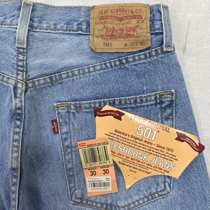 リーバイス Levi s パンツ デニム、ジーンズ デニム ジーンズ 501 コロンビア製 00 s 2002年 ボタン裏652 30インチ 水色 / ライトブルー / メンズ USED 古着 中古 50128418
