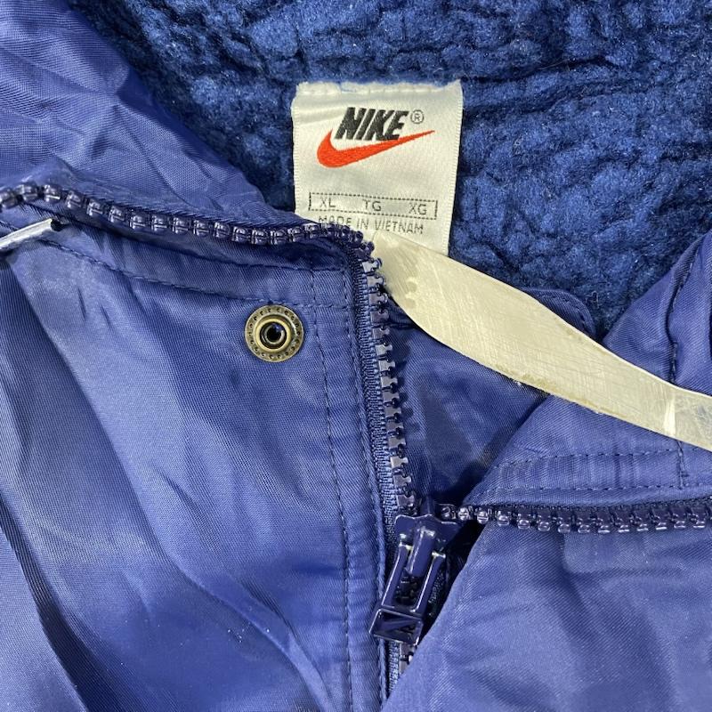 ナイキ NIKE ジャケット、上着 ジャンパー、ブルゾン NIKE vintage 90s 銀タグ ベンチコート ネイビーブルー 裏ボア XL ロゴ、文字 X 刺繍 紺 / ネイビー / navy X 青 / ブルー / blue メンズ USED 古着 中古 50128644