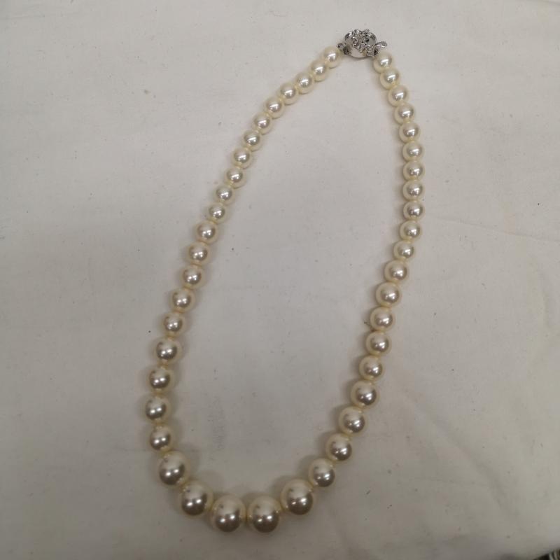 古着 USED アクセサリー ネックレス、ペンダント YUMI KATSURA 桂由美 パール調 トリート ネックレス イヤリング セット - 白 / ホワイト / white レディース USED 古着 中古 50129459