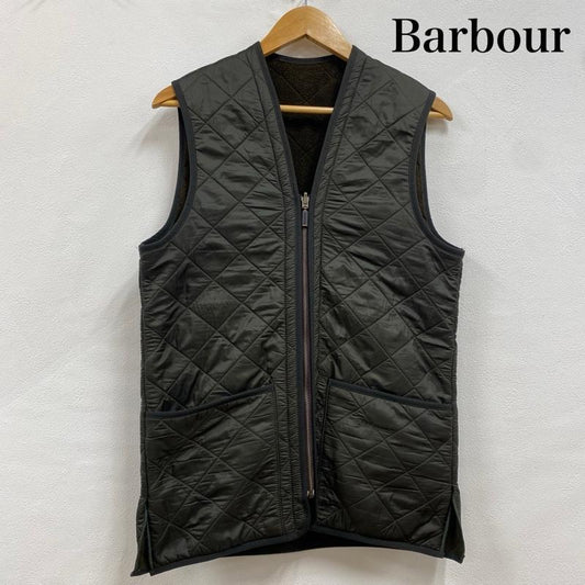 バーブァー Barbour ベスト ベスト POLAR QUILTS ポーラーキルト キルティング ベスト 裏フリース ジップアップ D219 XS ワンポイント X ロゴ、文字 X 刺繍 カーキオリーブ / カーキオリーブ / X オリーブグリーン / オリーブグリーン / メンズ USED 古着 中古 50129904