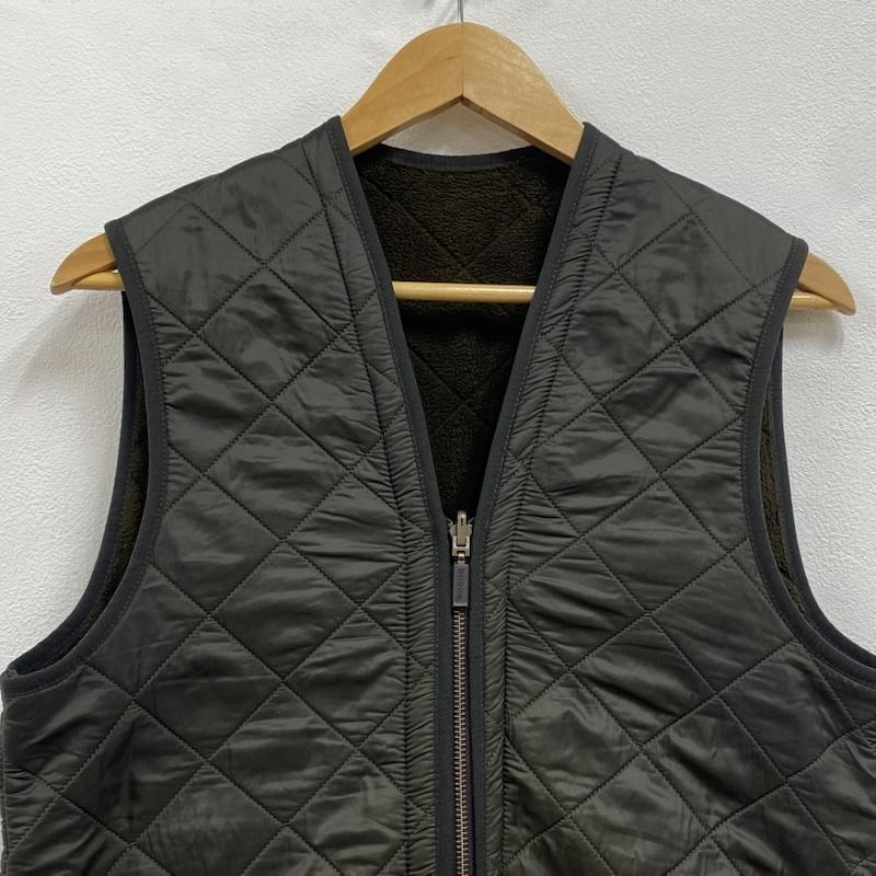 バーブァー Barbour ベスト ベスト POLAR QUILTS ポーラーキルト キルティング ベスト 裏フリース ジップアップ D219 XS ワンポイント X ロゴ、文字 X 刺繍 カーキオリーブ / カーキオリーブ / X オリーブグリーン / オリーブグリーン / メンズ USED 古着 中古 50129904