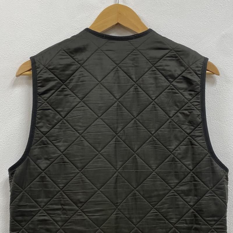 バーブァー Barbour ベスト ベスト POLAR QUILTS ポーラーキルト キルティング ベスト 裏フリース ジップアップ D219 XS ワンポイント X ロゴ、文字 X 刺繍 カーキオリーブ / カーキオリーブ / X オリーブグリーン / オリーブグリーン / メンズ USED 古着 中古 50129904