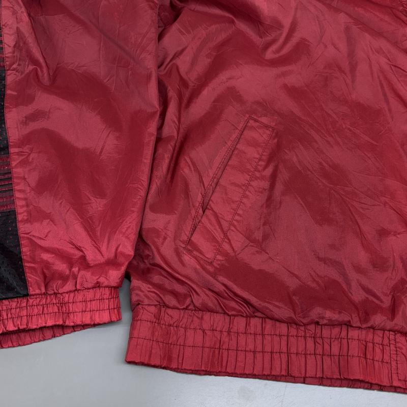 古着 USED ジャケット、上着 ジャンパー、ブルゾン FANS GEAR NFL Tampa Bay Buccaneers タンパベイ バッカニアーズ ロゴ ナイロン フード ジャケット 赤 黒 レッド ブラック - 赤 / レッド / red メンズ USED 古着 中古 50130106