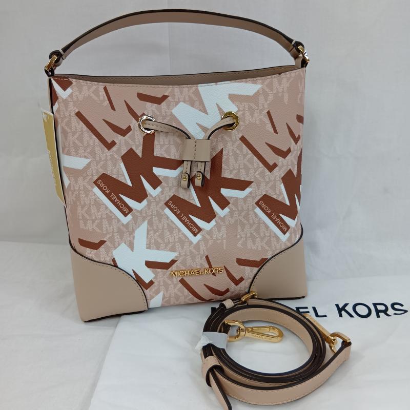 マイケルコース MICHAEL KORS ショルダーバッグ ショルダーバッグ MICHAEL KORS マイケルコース LUGG MULTI バケットメッセンジャー ミディアム ショルダーバッグ 2WAY 35F2GM9M6V ロゴ、文字 X 総柄 茶 / ブラウン / brown X ベージュ / ベージュ / beige X 桃 / ピンク / pink レディース USED 古着 中古 50130524