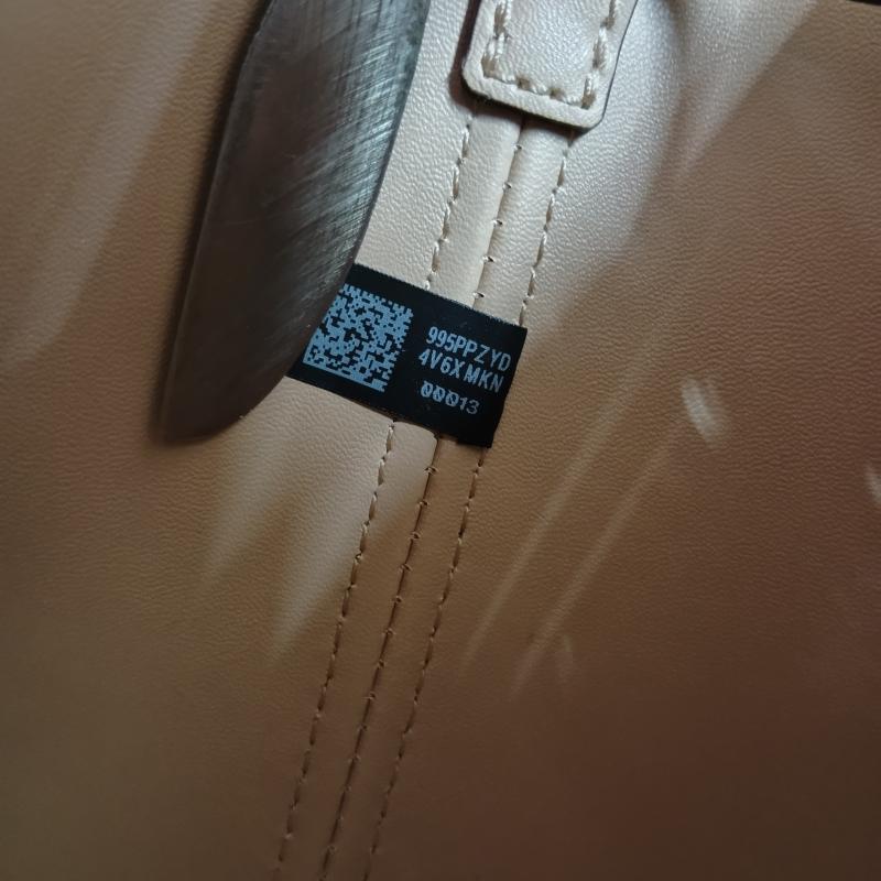 マイケルコース MICHAEL KORS ショルダーバッグ ショルダーバッグ MICHAEL KORS マイケルコース LUGG MULTI バケットメッセンジャー ミディアム ショルダーバッグ 2WAY 35F2GM9M6V ロゴ、文字 X 総柄 茶 / ブラウン / brown X ベージュ / ベージュ / beige X 桃 / ピンク / pink レディース USED 古着 中古 50130524