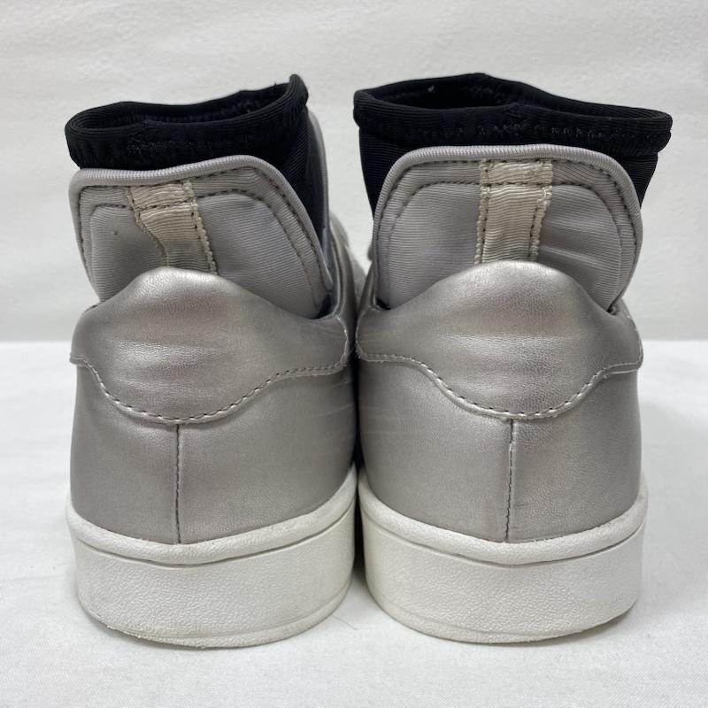カバンドズッカ CABANE de ZUCCa スニーカー スニーカー ソックス ドッキング スニーカー メタリック シルバー メンズ USED 古着 中古 50130821