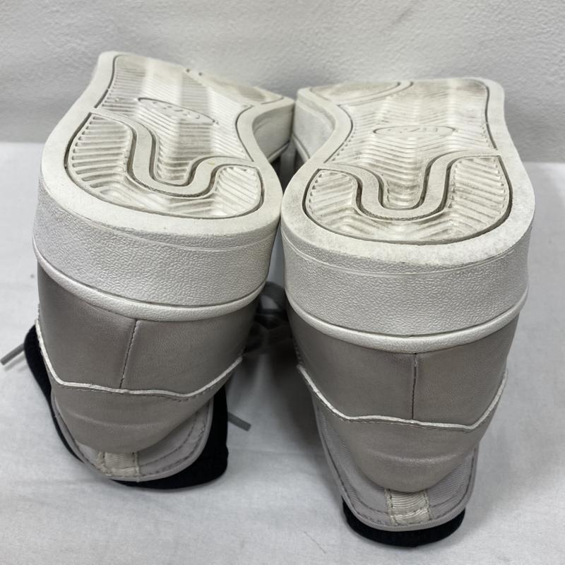 カバンドズッカ CABANE de ZUCCa スニーカー スニーカー ソックス ドッキング スニーカー メタリック シルバー メンズ USED 古着 中古 50130821