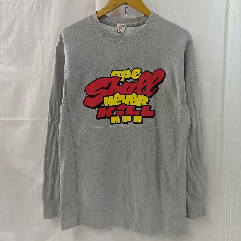 アベイシングエイプ A BATHING APE トレーナー 長袖 A BATHING APE アベイシングエイプ プリントトレーナー ape shall never kill ape クルーネックスウェット M ロゴ、文字 灰 / グレー / gray メンズ USED 古着 中古 50130979