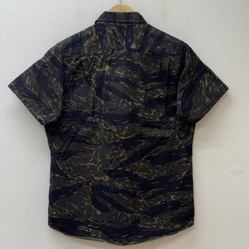 ラファイエット Lafayette シャツ、ブラウス 半袖 LFT13SS14 タイガーカモフラ 迷彩柄 猫目ボタン 半袖 ワーク シャツ M メンズ USED 古着 中古 50131246