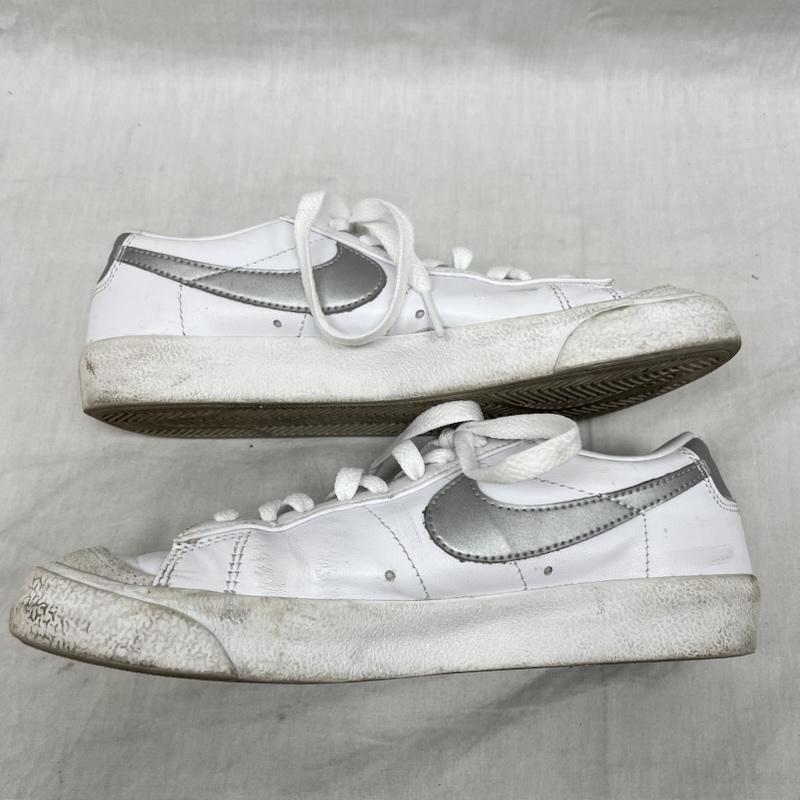 ナイキ NIKE スニーカー スニーカー DC4769-113 Women s Blazer Low 77 ウィメンズ ブレーザー ロー 77 ホワイト メタリック シルバー 23.0cm 白 / ホワイト / white X 銀 / シルバー / silver color レディース USED 古着 中古 50131560