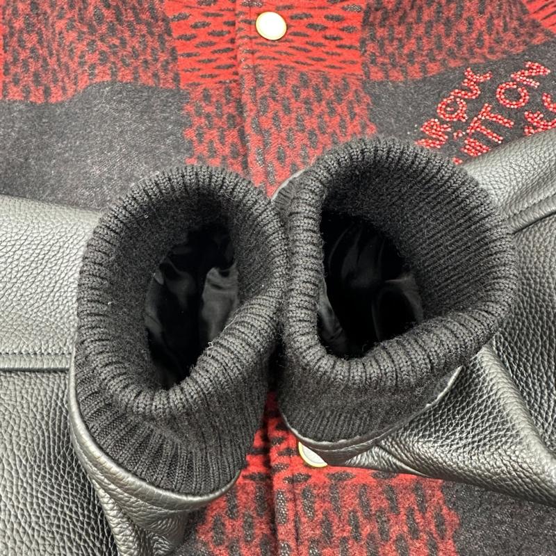 ルイヴィトン LOUIS VUITTON ジャケット、上着 ジャンパー、ブルゾン 24年製 1AFXGN RM242M BQV HRL83E ダミエ バーシティ ブルゾン スタジャン 48 黒 / ブラック / black X 赤 / レッド / red メンズ USED 古着 中古 50131966
