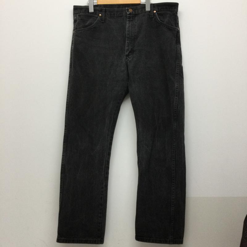 ラングラー Wrangler パンツ デニム、ジーンズ Wrangler BLACK Denim 13MWZWK 38インチ 無地 黒 / ブラック / black メンズ USED 古着 中古 50132443
