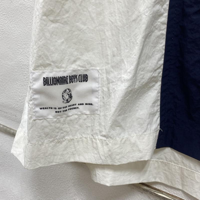 ビリオネア・ボーイズ・クラブ BILLIONAIRE BOYS CLUB シャツ、ブラウス 半袖 オープンカラー 開襟 ナイロン 半袖 シャツ L プリント X ロゴ、文字 白 / ホワイト / white X 紺 / ネイビー / navy メンズ USED 古着 中古 50132474