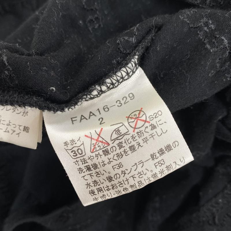 バーバリーロンドン Burberry London Tシャツ 半袖 総柄 ロゴ 刺繍 クルーネック 半袖 Tシャツ FAA16-329 2 ロゴ、文字 X 刺繍 黒 / ブラック / black レディース USED 古着 中古 50132632