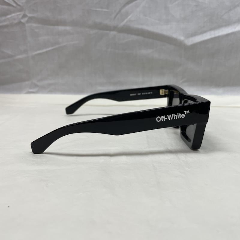 オフホワイト off white めがね・サングラス サングラス OERI017 1007 Nassau ナッソー プラスチック BLK ブラック 黒 - 黒 / ブラック / black メンズ USED 古着 中古 50133086