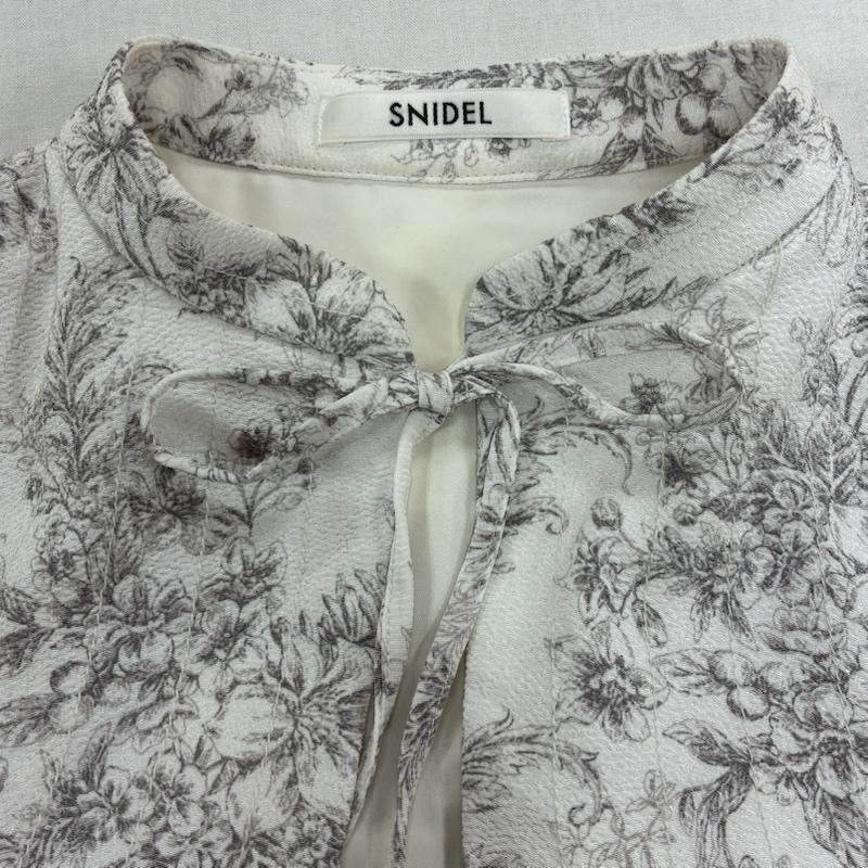 スナイデル SNIDEL ワンピース ロングスカート 23AW Sustaina デコルテ オープン バリエ ワンピ SWFO225038 1 花柄 白 / ホワイト / white X 灰 / グレー / gray レディース USED 古着 中古 50133548