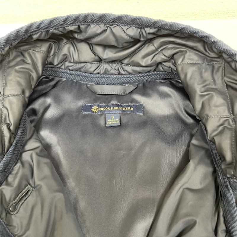 ブルックス ブラザーズ BROOKS BROTHERS ジャケット、上着 ジャンパー、ブルゾン キルト キルティング ジャケット スタンドカラー 中綿 ブルゾン ボタン S 無地 紺 / ネイビー / navy レディース USED 古着 中古 50134019