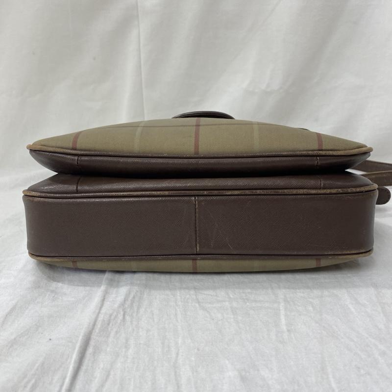 古着 USED ショルダーバッグ ショルダーバッグ burberrys ノバチェック ロゴパッチ ショルダーバッグ VINTAGE ユニセックス - ロゴ、文字 カーキオリーブ / カーキオリーブ / メンズ USED 古着 中古 50134318