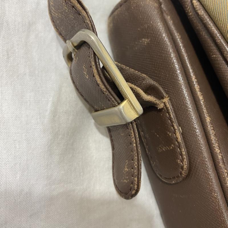 古着 USED ショルダーバッグ ショルダーバッグ burberrys ノバチェック ロゴパッチ ショルダーバッグ VINTAGE ユニセックス - ロゴ、文字 カーキオリーブ / カーキオリーブ / メンズ USED 古着 中古 50134318