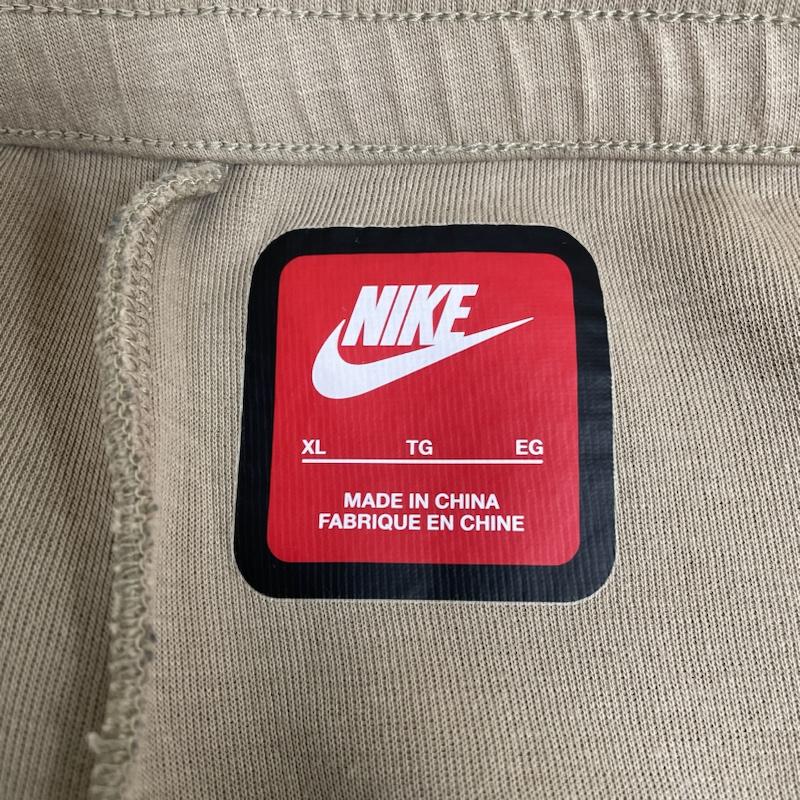 ナイキ NIKE パンツ ワークパンツ、ペインターパンツ テックフリース リイマジンド ルーズフィット オープンヘム スウェット パンツ fb8164-247 XL ロゴ、文字 ベージュ / ベージュ / beige メンズ USED 古着 中古 50135198