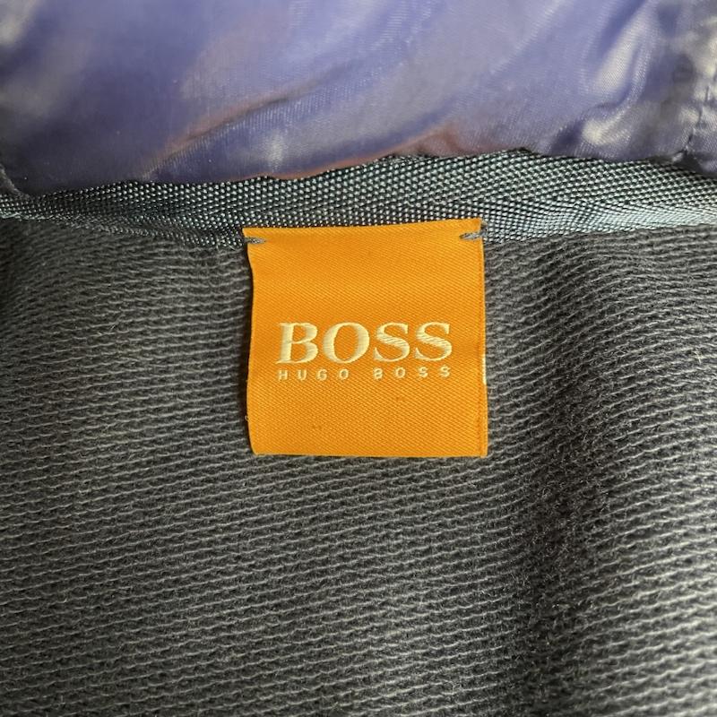 ヒューゴボス HUGO BOSS ジャケット、上着 ジャンパー、ブルゾン 中綿 ジャケット ブルゾン ニット切替 ジップアップ ハイブリッド ロゴプレート フード S ロゴ、文字 紺 / ネイビー / navy メンズ USED 古着 中古 50135331