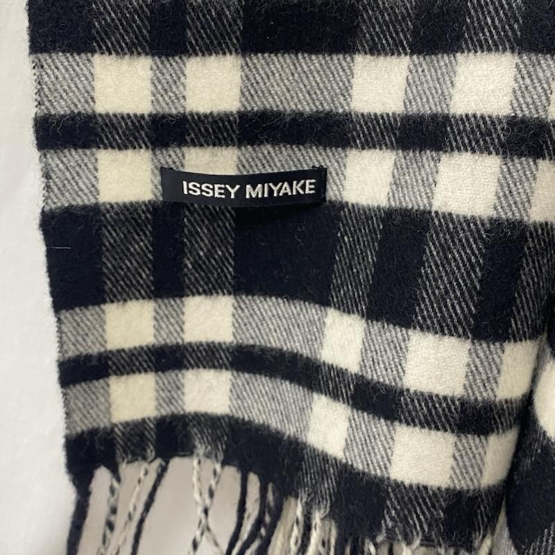 イッセイミヤケ ISSEY MIYAKE ストール ストール一般 イッセイミヤケ 黒タグ チェック柄大判ストール ブラック×ホワイト×グレー チェック 白 / ホワイト / white X 黒 / ブラック / black X 灰 / グレー / gray X チャコールグレー / チャコールグレー / メンズ USED 古着 中古 50135335