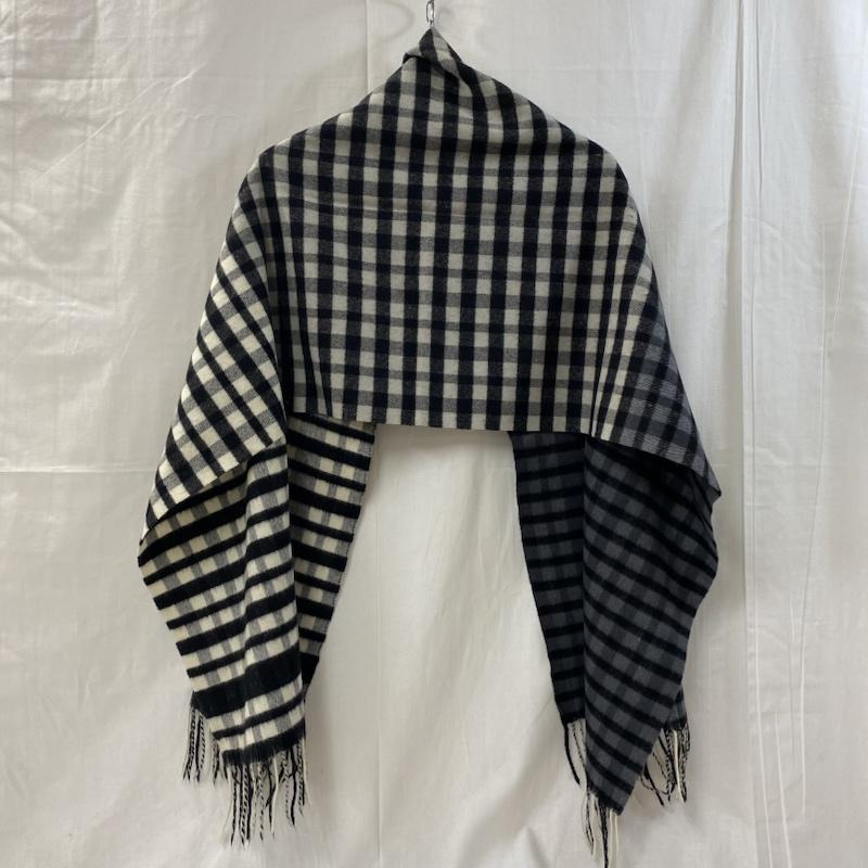 イッセイミヤケ ISSEY MIYAKE ストール ストール一般 イッセイミヤケ 黒タグ チェック柄大判ストール ブラック×ホワイト×グレー チェック 白 / ホワイト / white X 黒 / ブラック / black X 灰 / グレー / gray X チャコールグレー / チャコールグレー / メンズ USED 古着 中古 50135335
