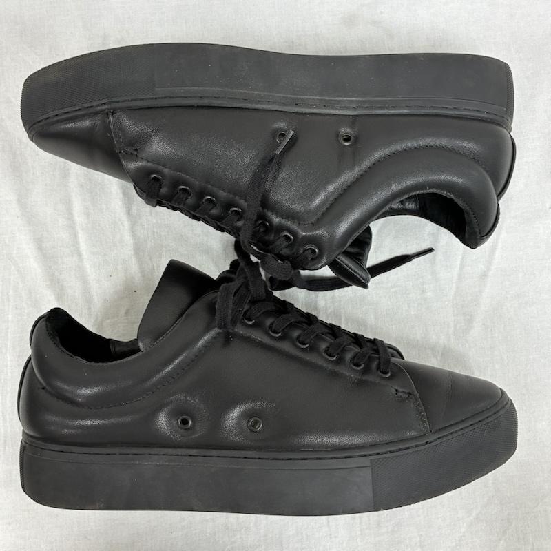 ラッドミュージシャン LAD MUSICIAN スニーカー スニーカー 21AW PADDING SNEAKER 中綿 ラバーソール カウ レザー スニーカー 2221-909 42 26.0cm 黒 / ブラック / black メンズ USED 古着 中古 50135833